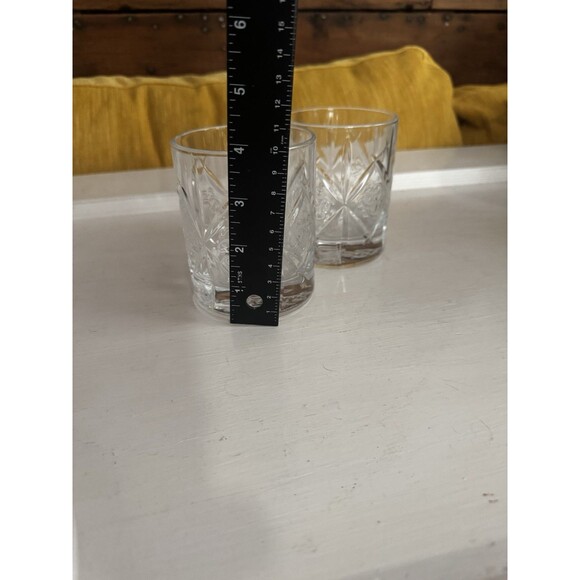 Dewar's Whisky/Scotch Rocks Glass - Embossed Trefoil Celtic Truth Knot Set Of 2 - Picture 9 of 10